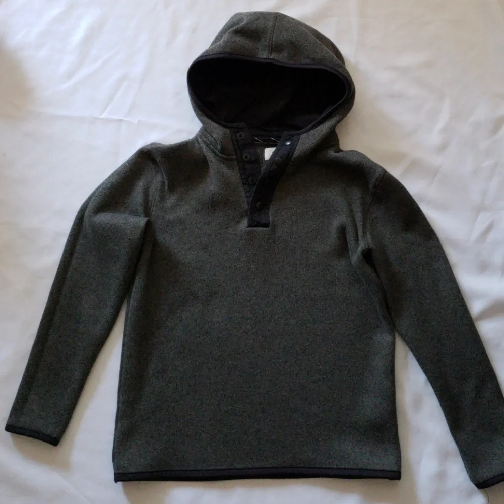 OLD NAVY BOYS SWAETER WITH HOODIE SZ L(10-12)